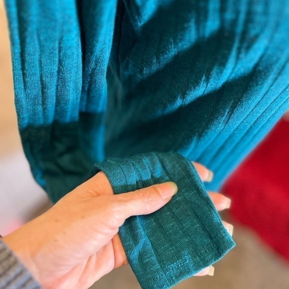 🟢 Prologue LS Basic Tee - Picture 4 of 10